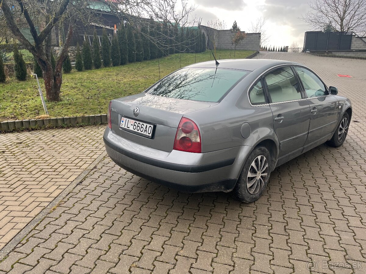 Predám Volkswagen pasat 1,9 TDI - 4