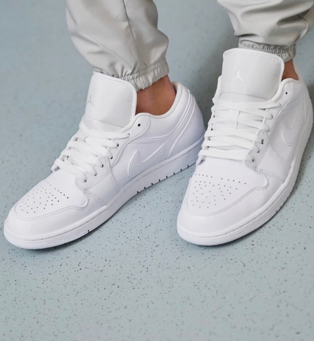 Nike AIR JORDAN 1 LOW - 4