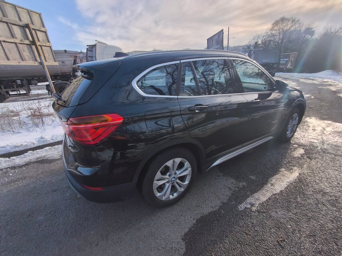 Bmw x1 20i xDrive xline - 4