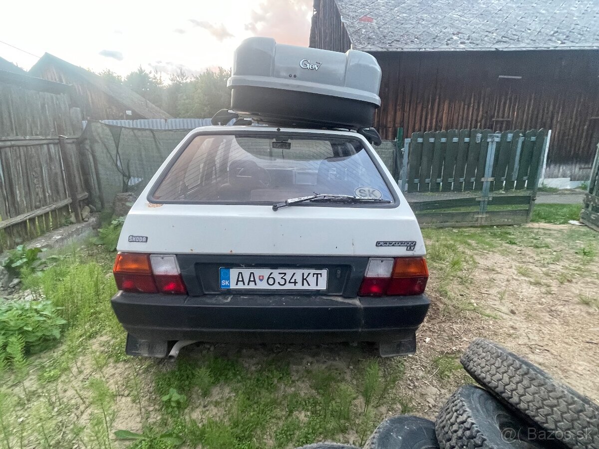 Predam 2x Skoda Favorit - 4