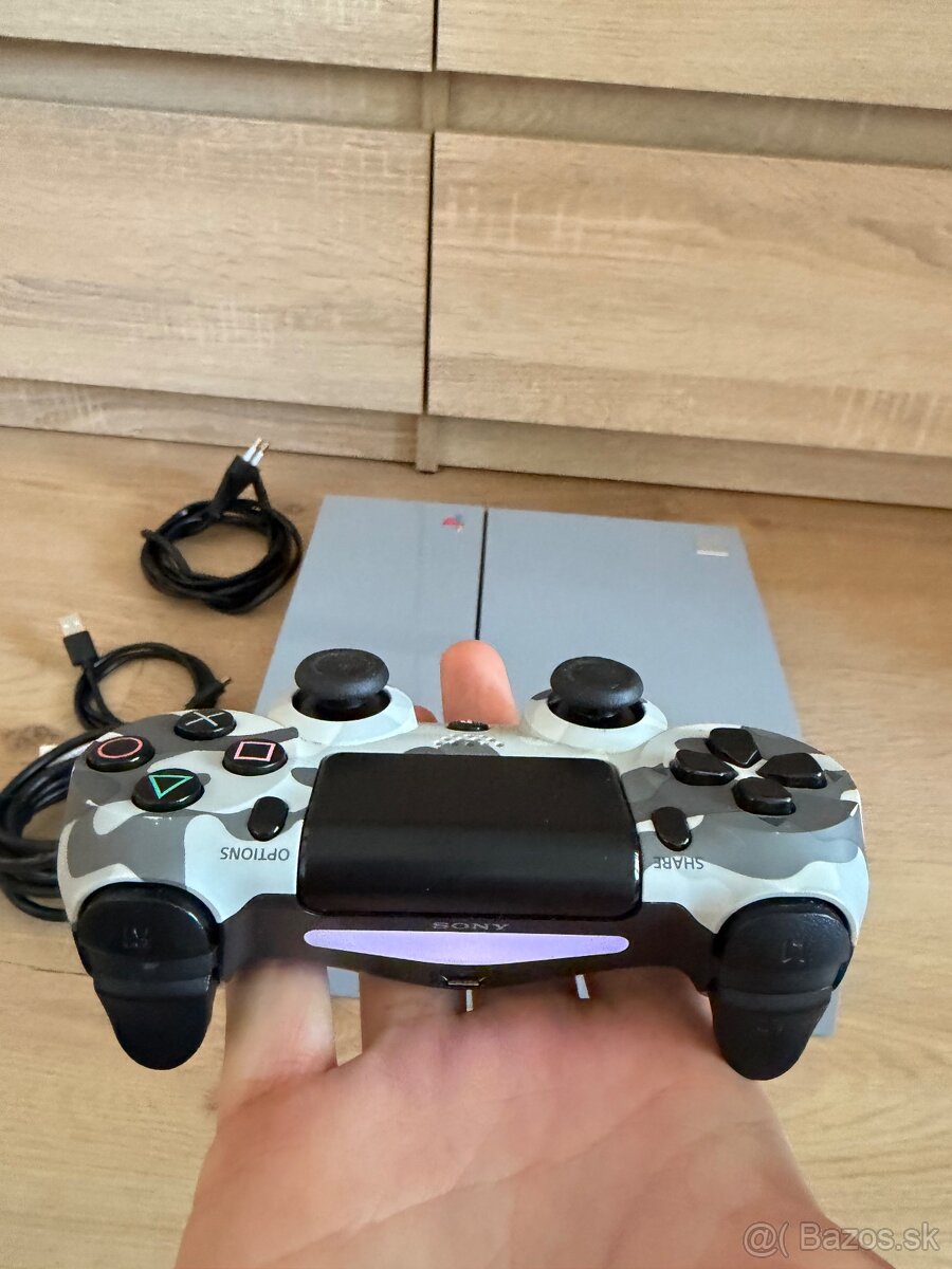 Sony PlayStation 4 Fat 20th Anniversary Limited Edition - 4