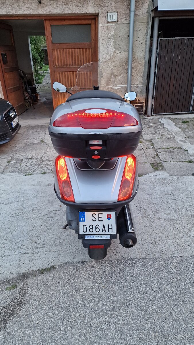 aprilia atlantic 500 - 4