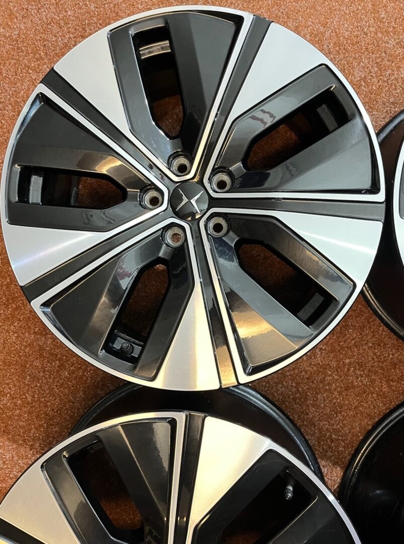 5x108 R19 originál POLESTAR 2 - dvourozměr - 4