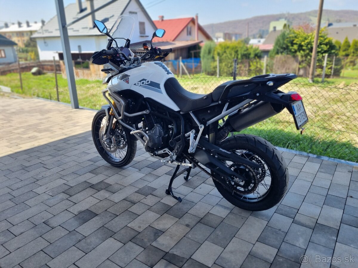 Predám TRIUMPH Tiger 900 Rally rv: 06/2021 naj:25600 z