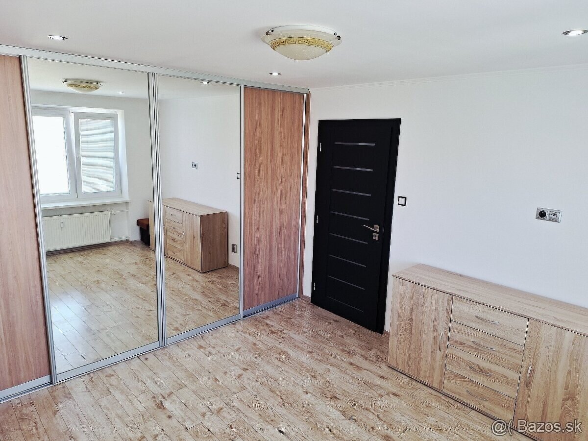 Prievidza 2 izbový byt na prenájom - 4