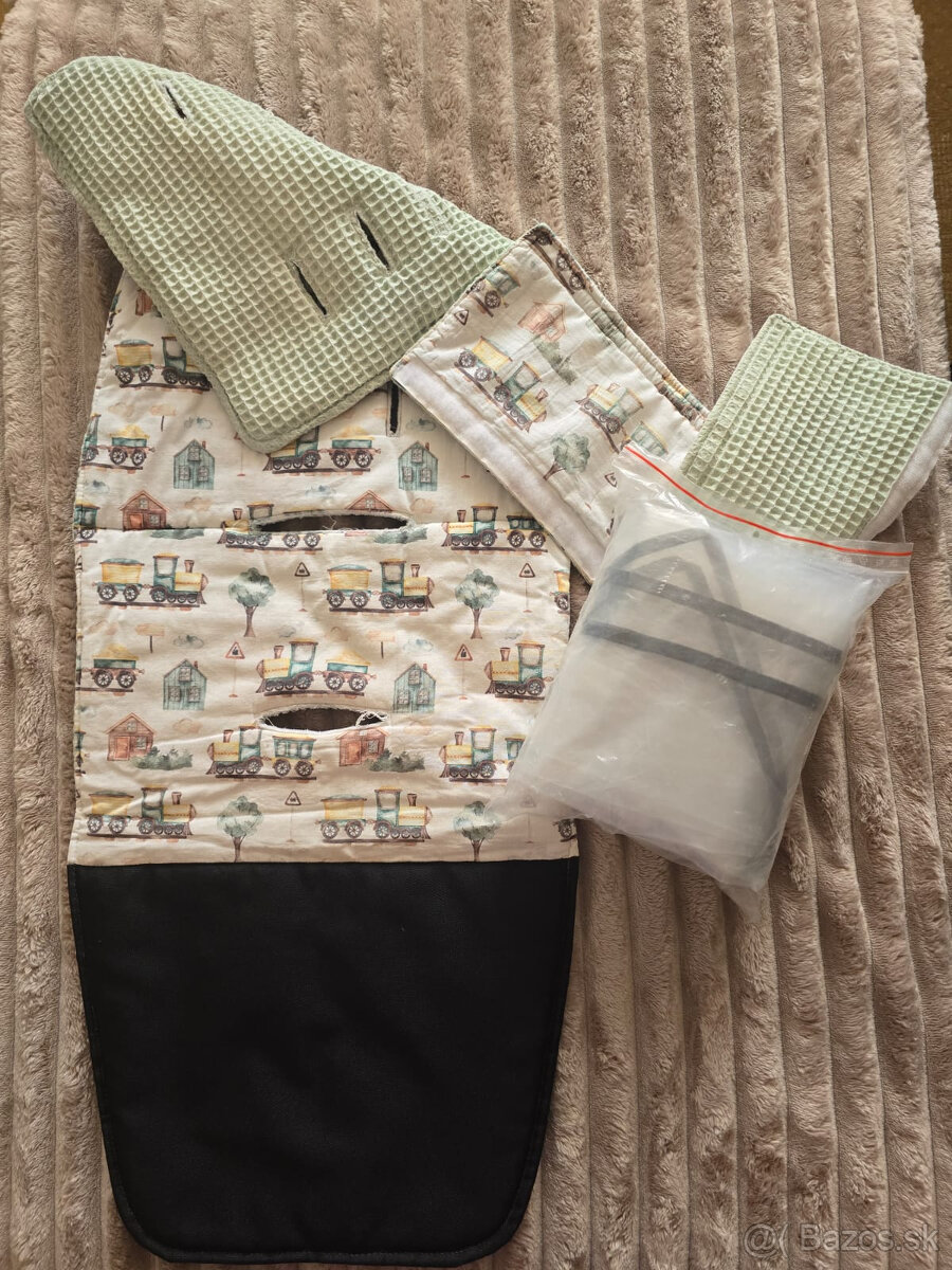 Sportovy kocik Petite&Mars Royal Heritage Bee TOP STAV - 4