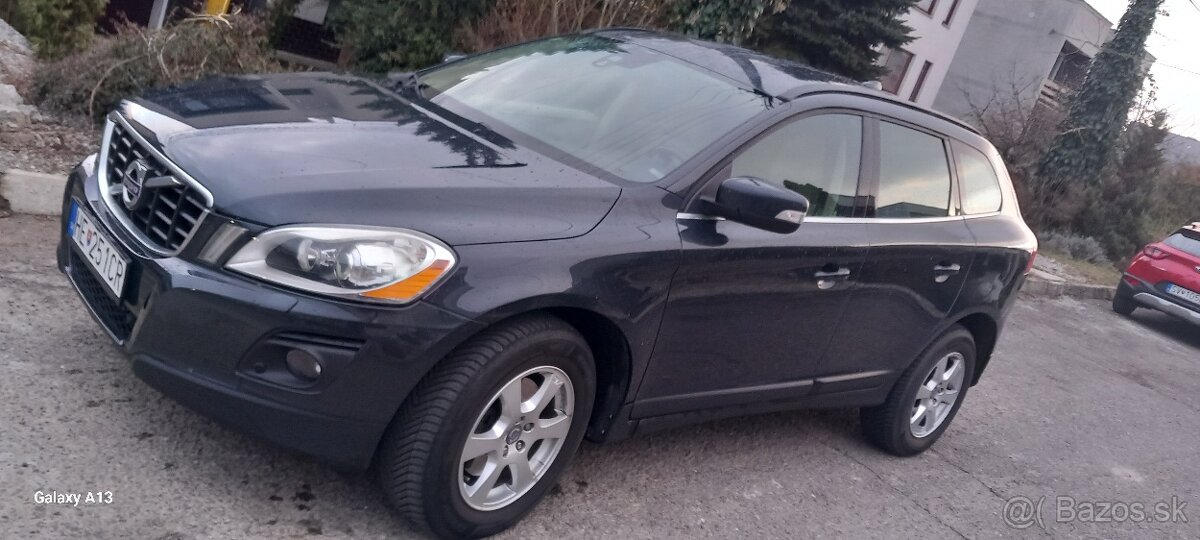 VOLVO XC 60 - 4