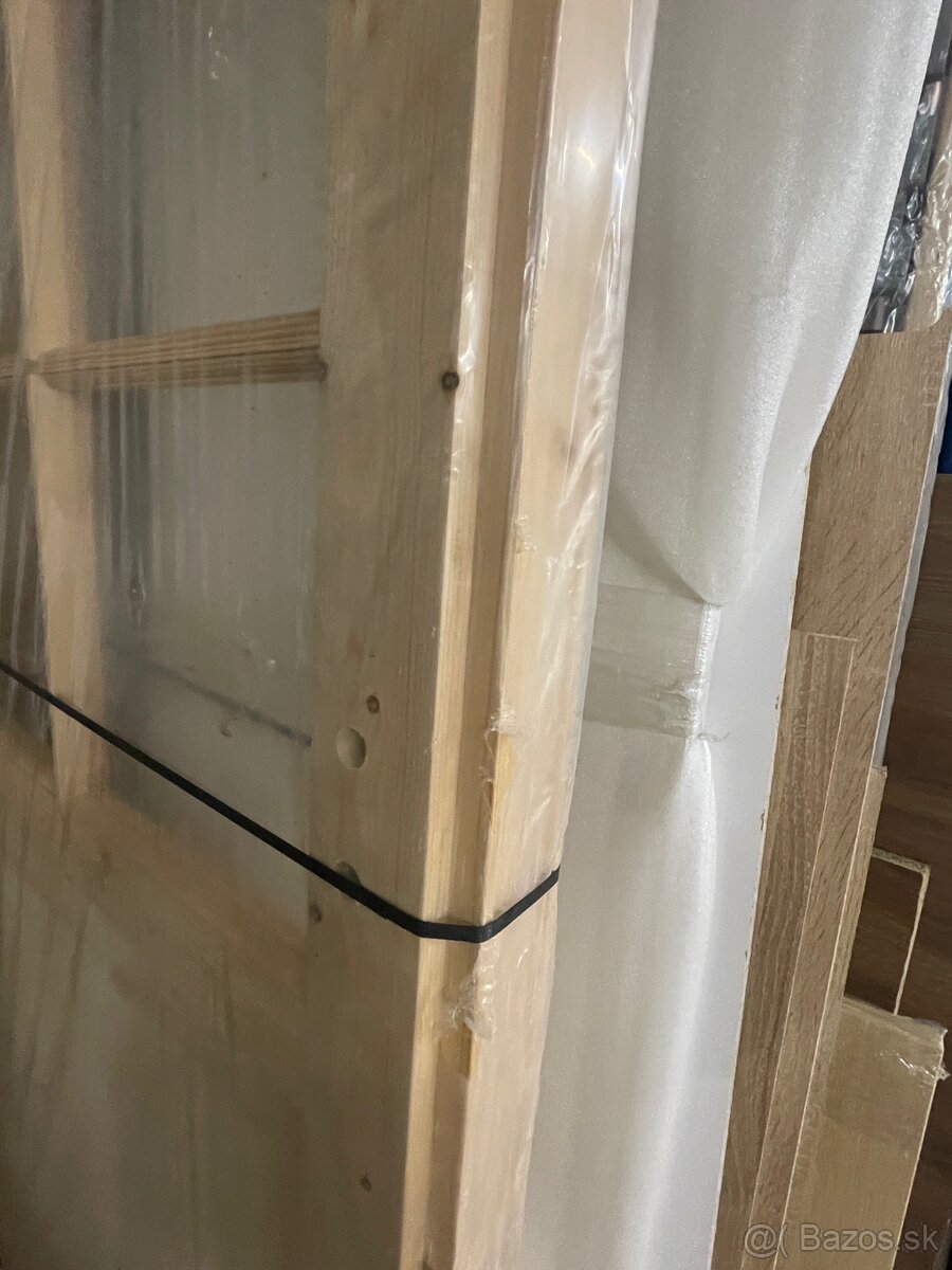 Dvere so zárubňou masív smrek - 4