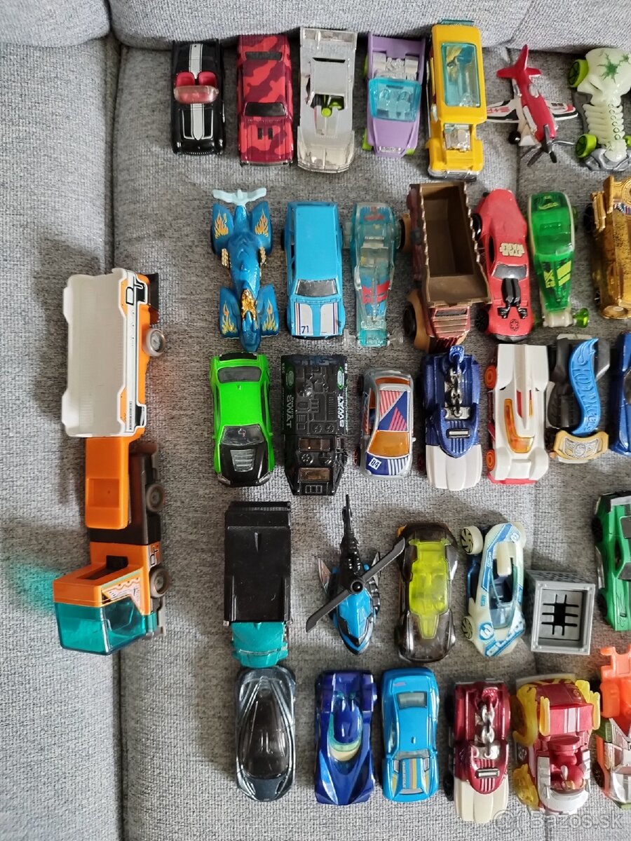 Hot Wheels autíčka 77ks - 4
