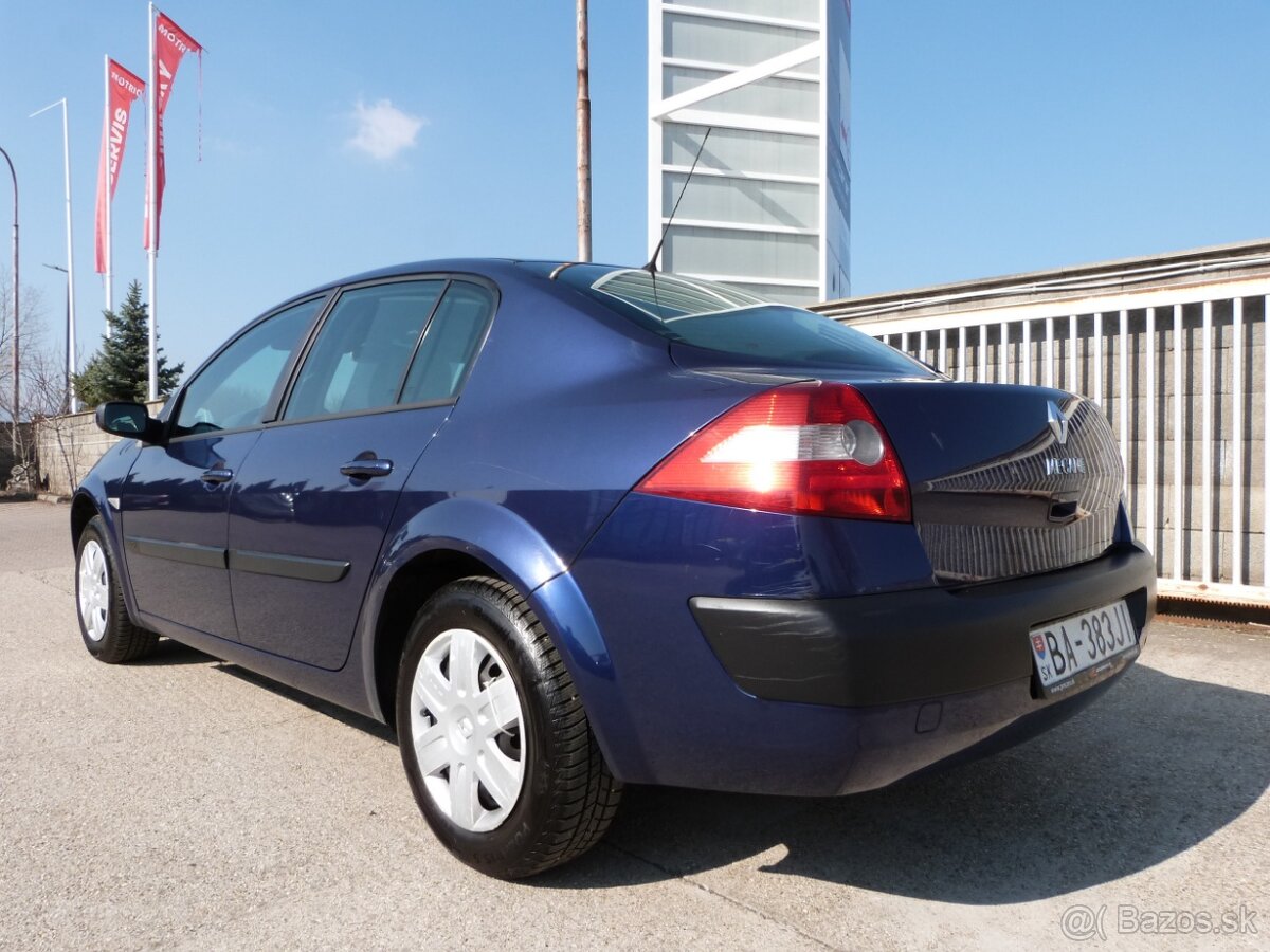Renault Mégane 1.5 dCi Authentique Confort - 4