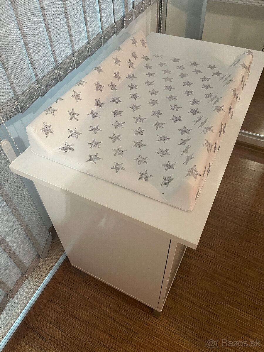 Postieľka s komodou holandskej výroby - 4