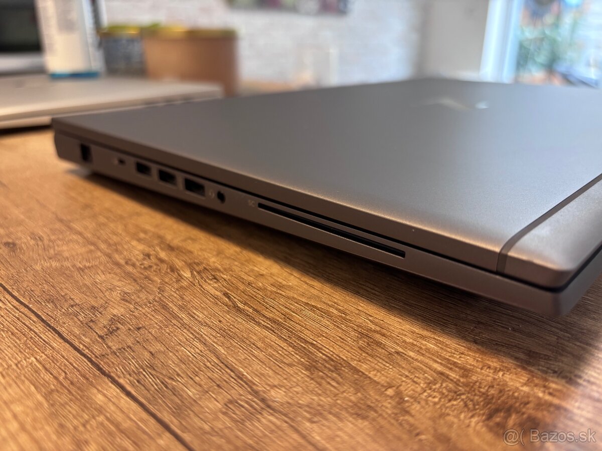 HP ZBook Fury 17 G7 - 4