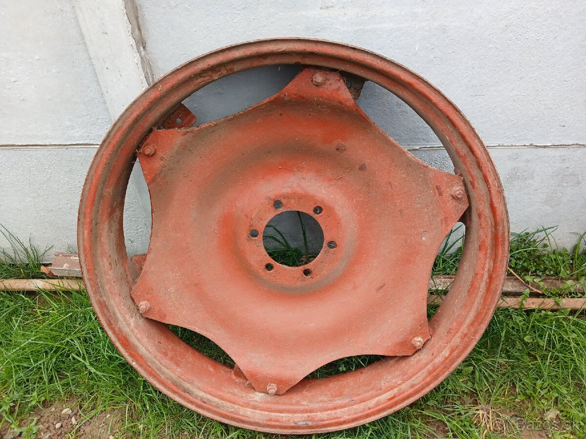 Traktor RS 09 koleso, disk - 4