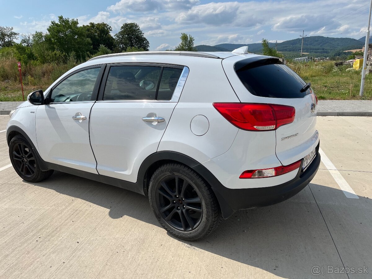KIA Sportage 2.0 - 4