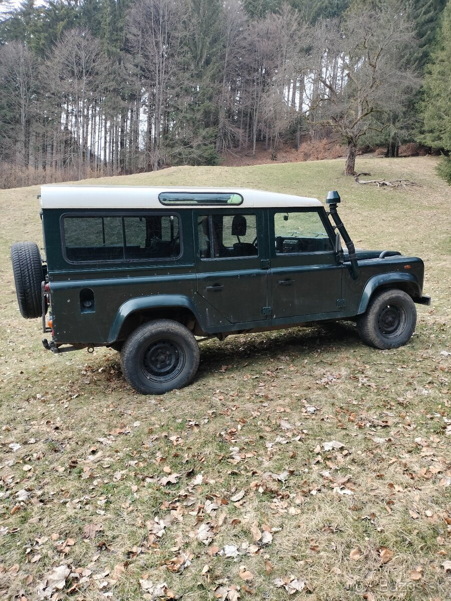 Land Rover Defender - 4