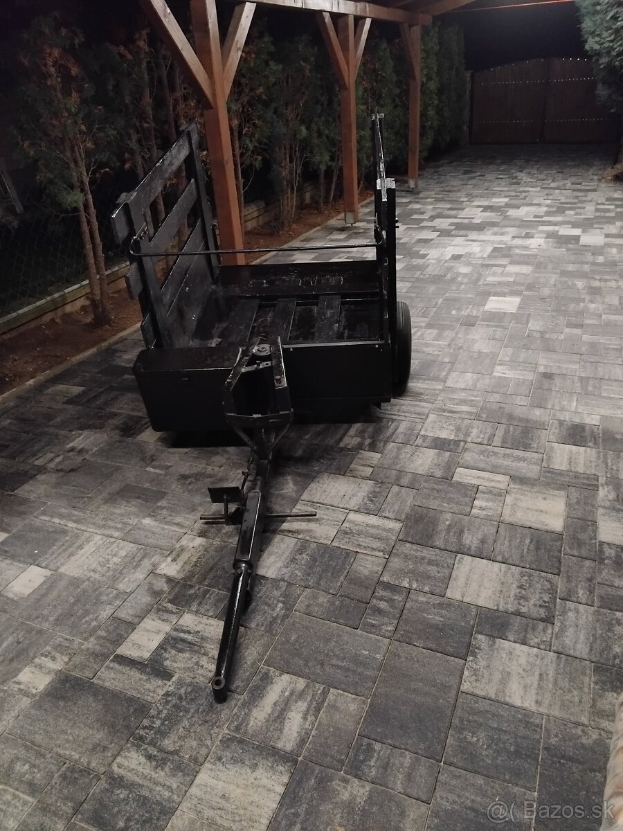Prívesný vozík - 4