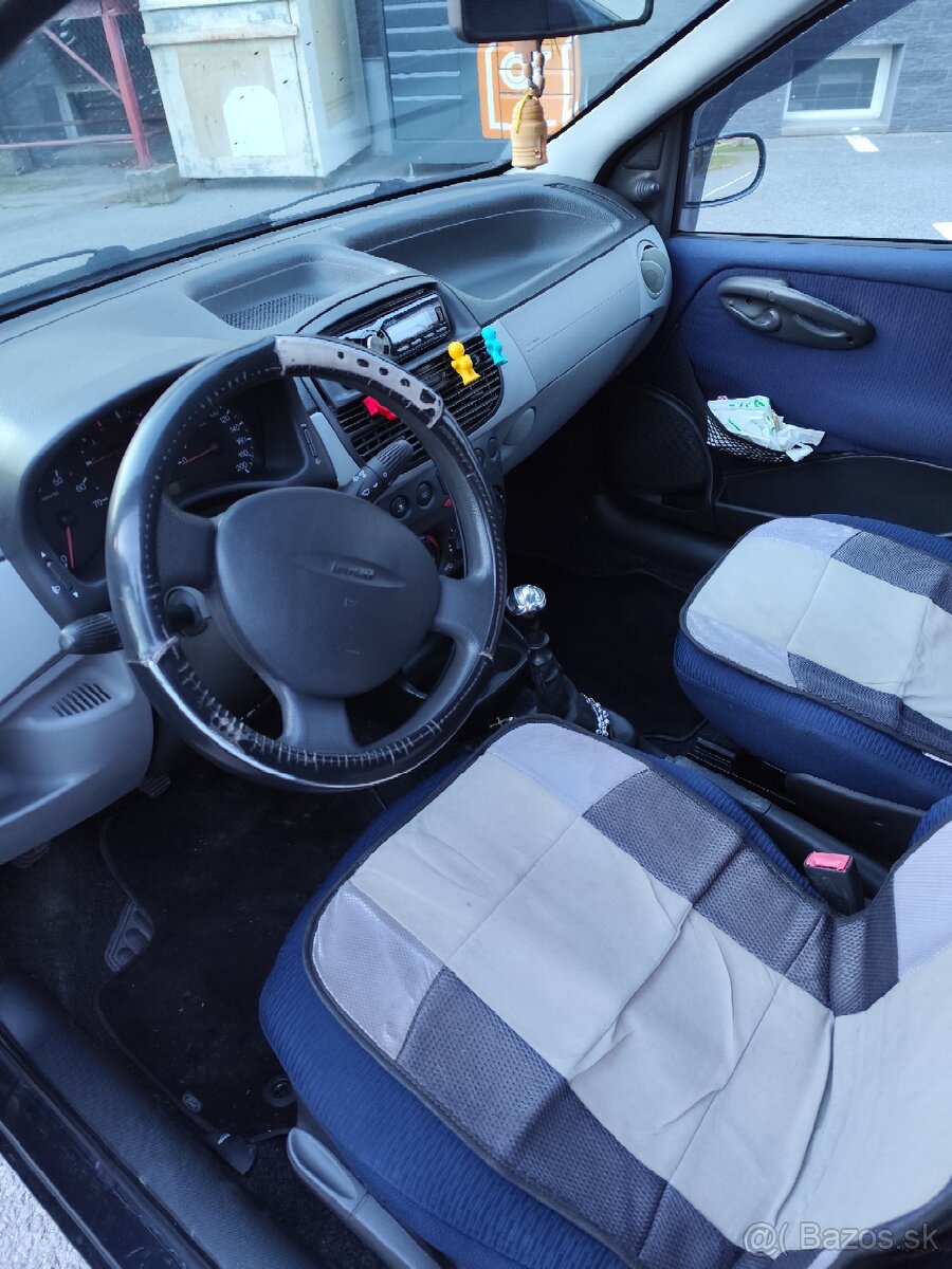 Fiat Punto 2 - 2001 1.2l 44 kw - 4