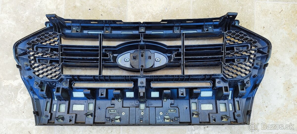 Predám prednú masku Ford Ranger - 4