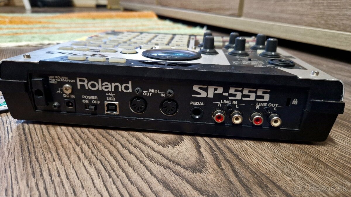 Roland SP-555 Legendárny sampler - 4