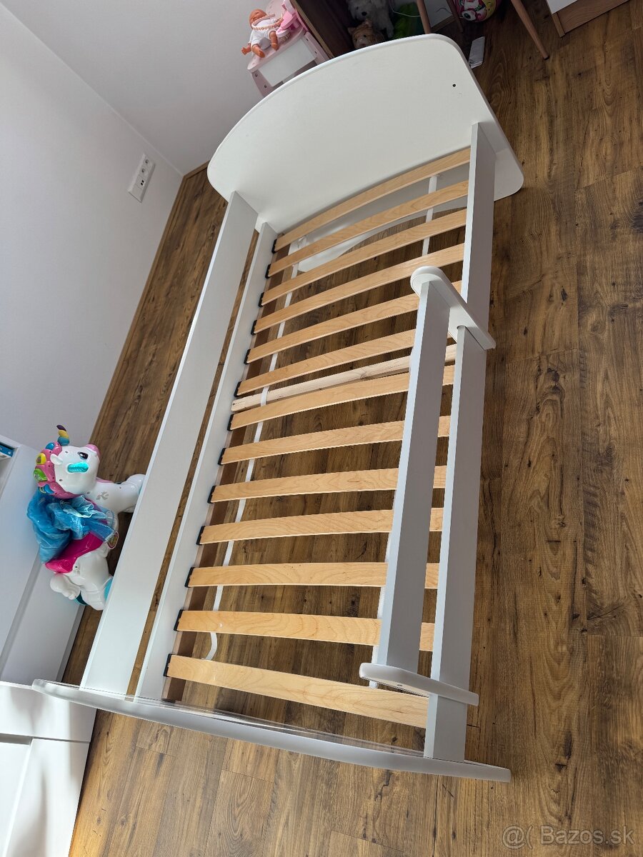 Detská biela posteľ s príslušenstvom - 4