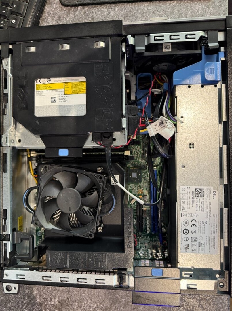 Počítač Dell OptiPlex 9020 – i5-4570 / LINUX MINT / 250G SSD - 4