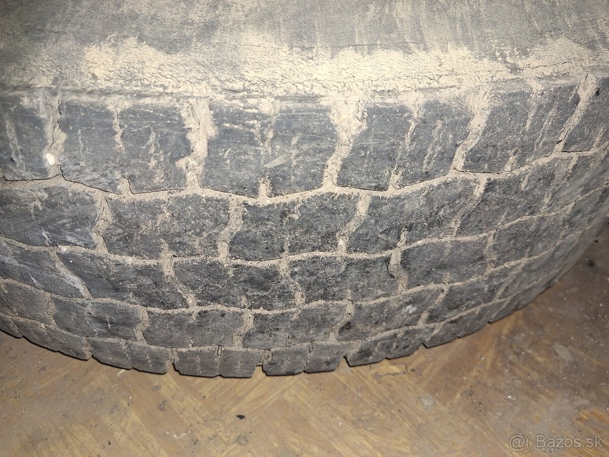 315/80R 22.5 - 4