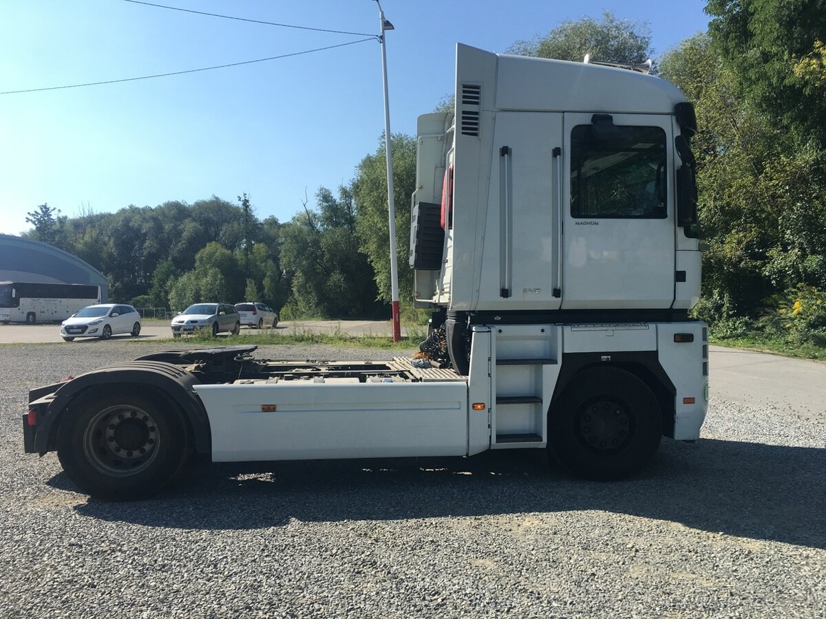 RENAULT MAGNUM DXI 520 EEV 2ks - 4
