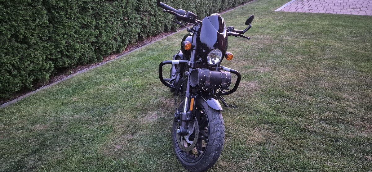 Harley-Davidson street rod - 4