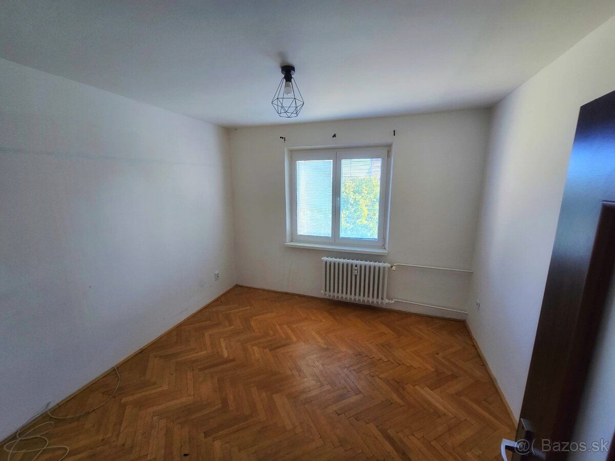 3 izbový byt s balkónom - 4