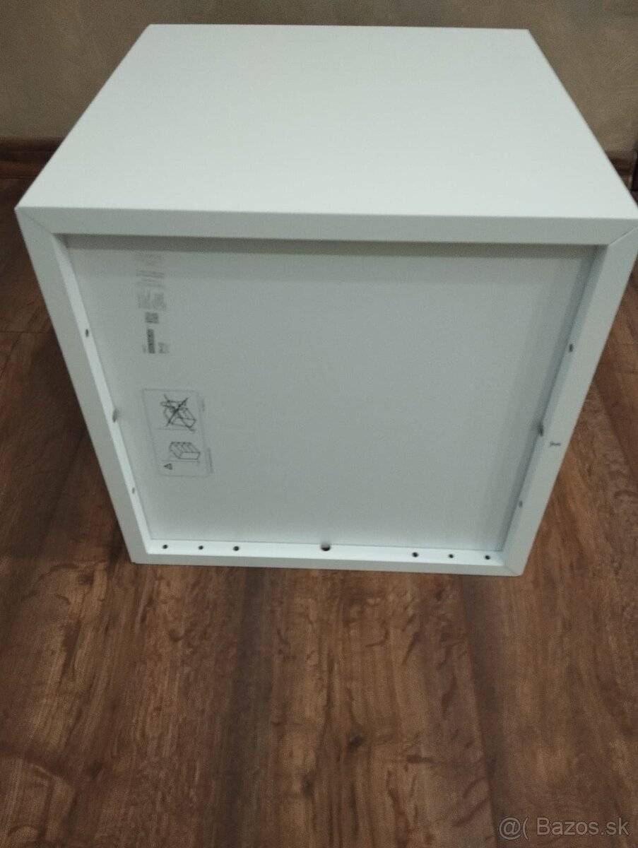 Polička IKEA eket - 4