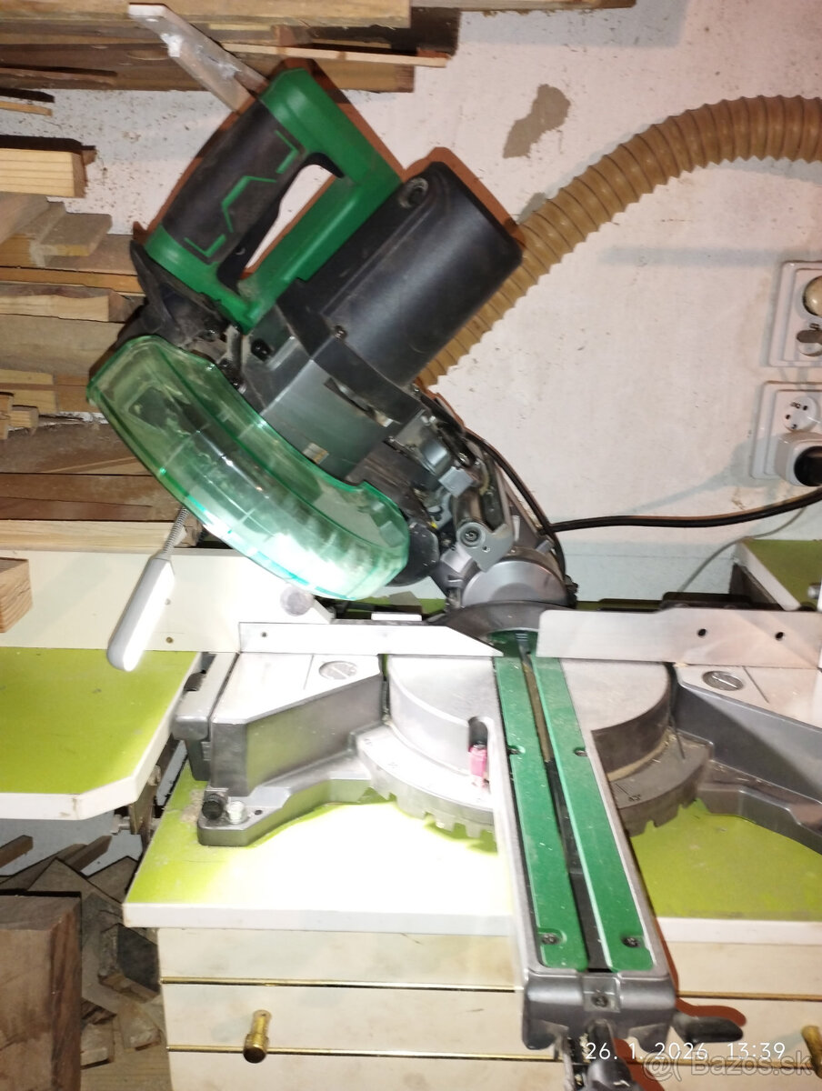 Pila Hikoki (Hitachi) - 4