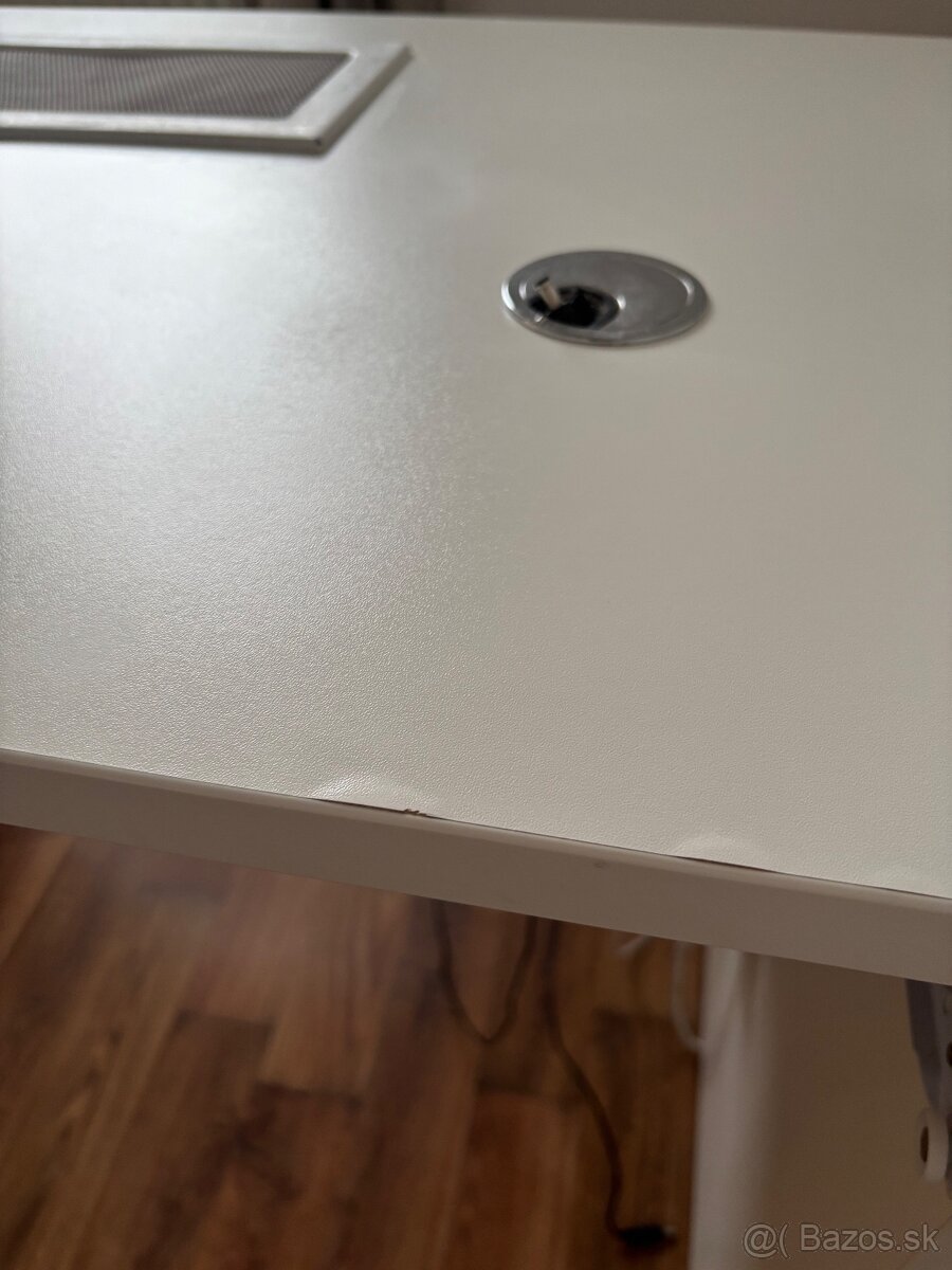 Predam manikérsky stol - 4