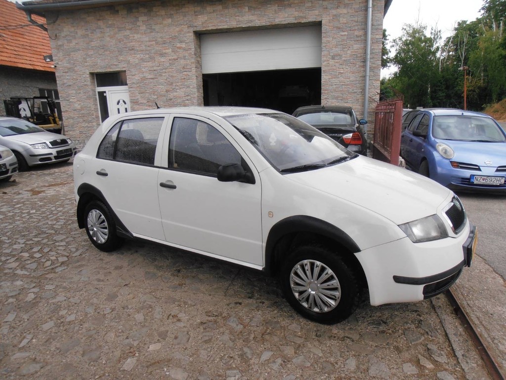 Škoda Fabia 1.0 Fresh Edition - 4