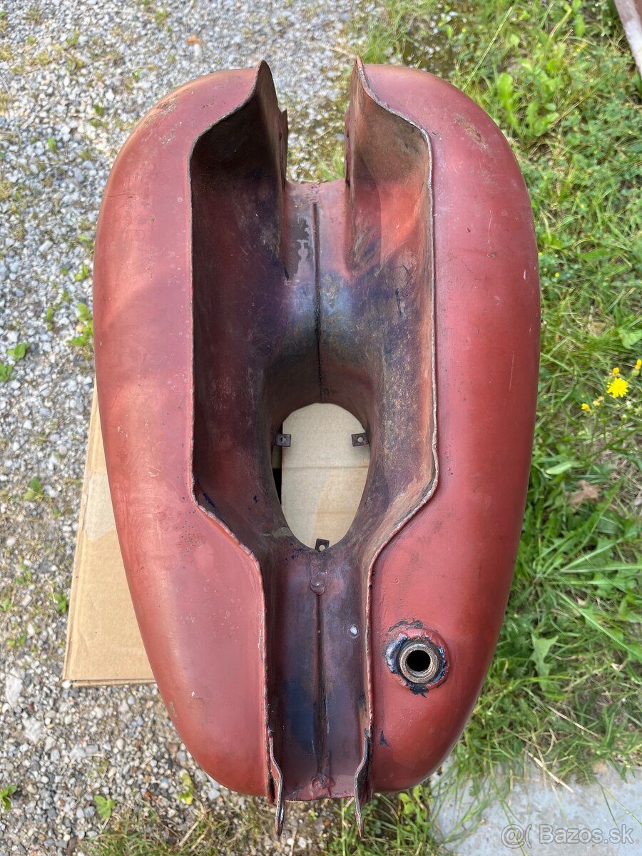 Nadrž Jawa 250/350 - 4