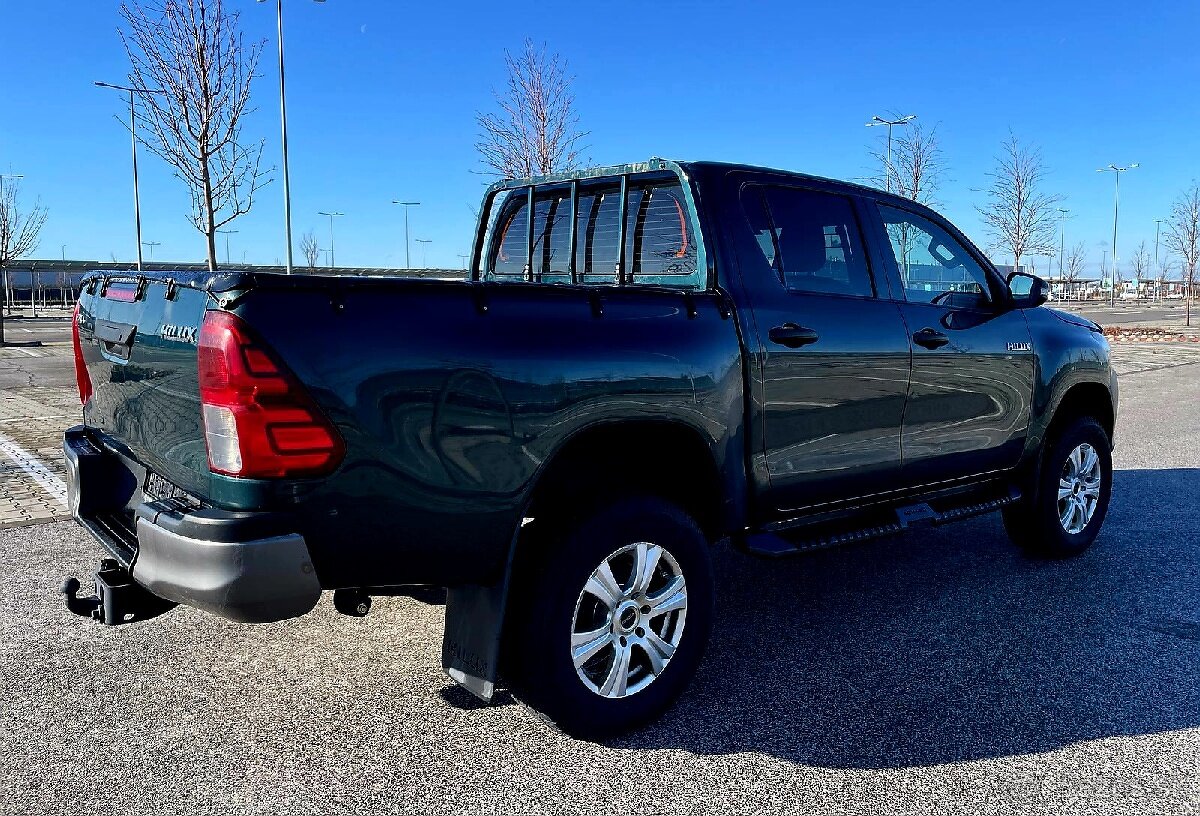 TOYOTA HILUX - PREDAJ AJ NA SPLÁTKY OD 0% AKONTÁCIE