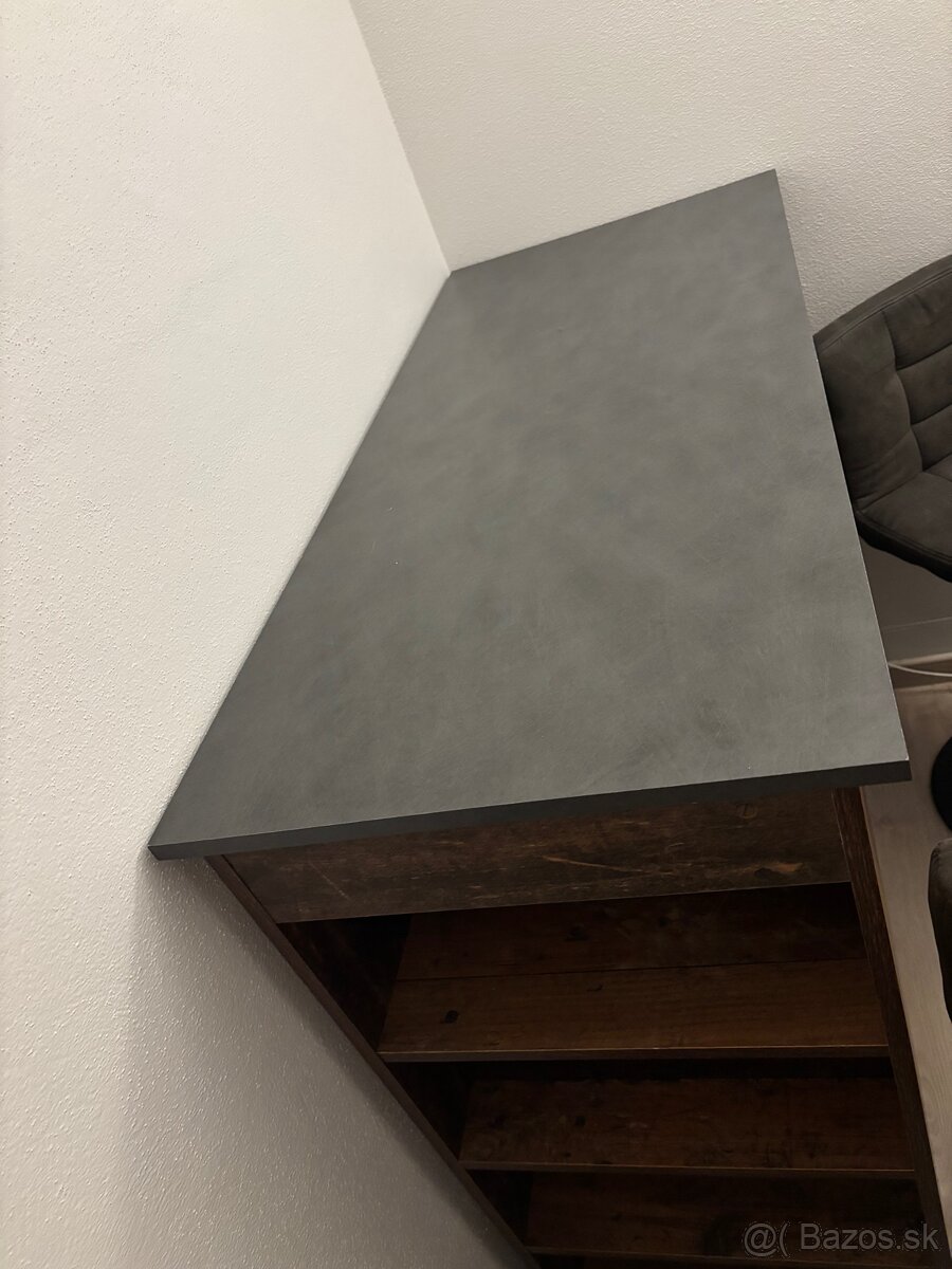 Predam stôl a stoličky - 4