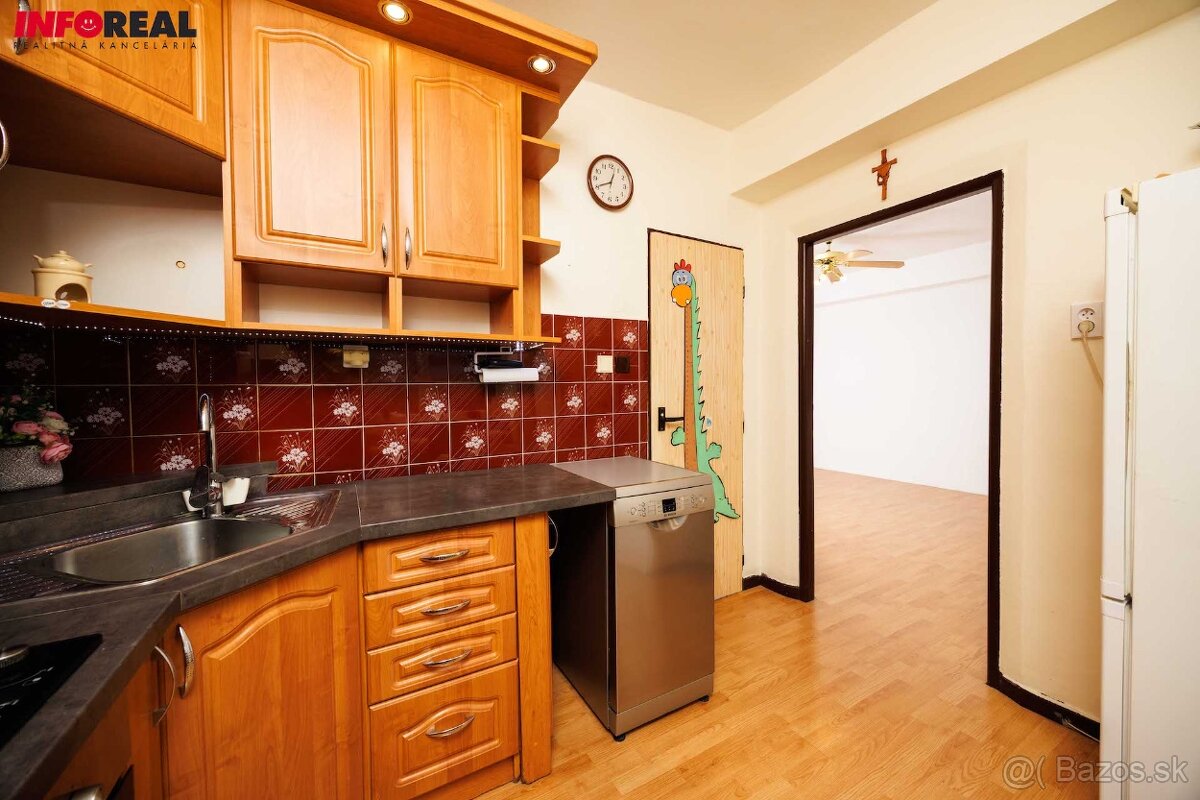 2 izbový byt 51 m2 + loggia, Južná tr.(pri Auparku) - 4