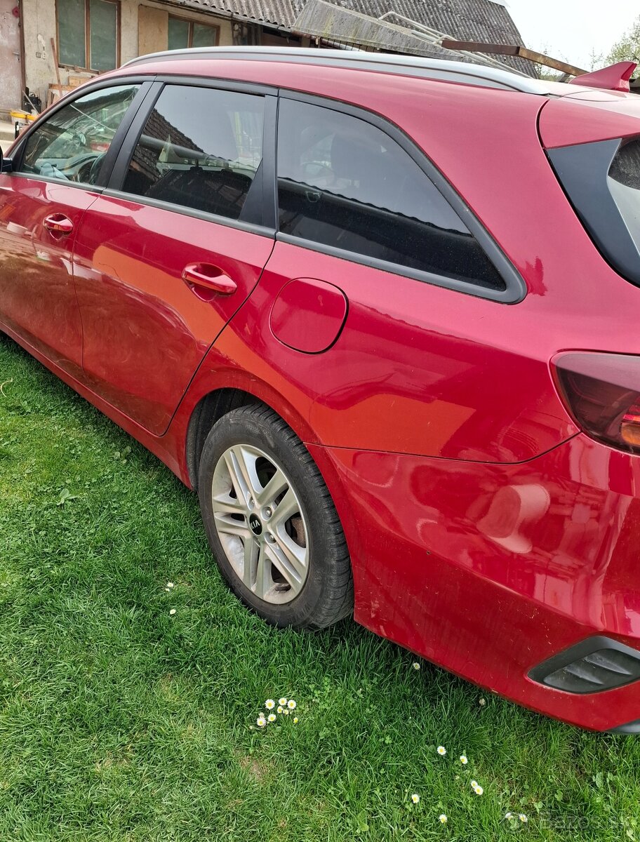 Kia ceed sw1,4 - 4