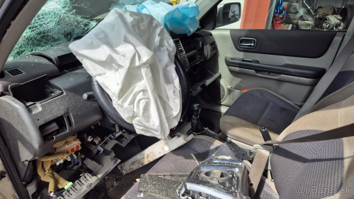 Nissan X-Trail 2,2DCi 100kw - 4