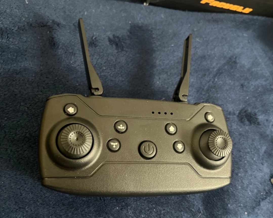 Dron - 4