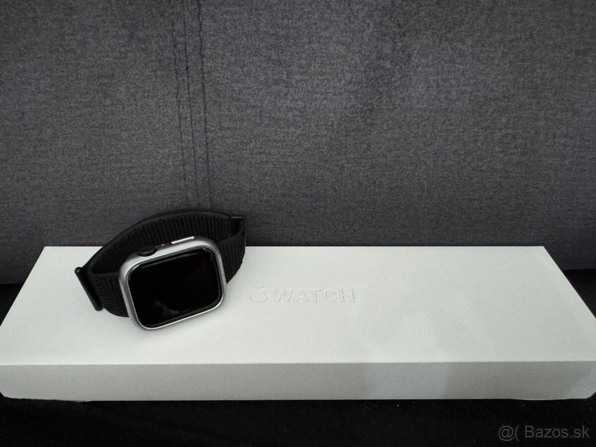 Apple Watch 8 45mm - 4