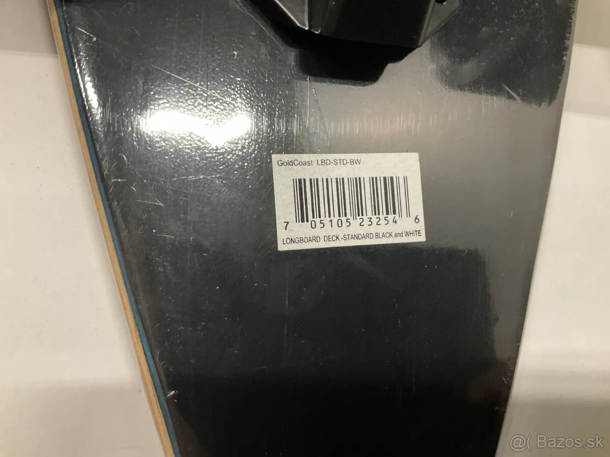 UPLNE NOVY SKATEBOARD - 4