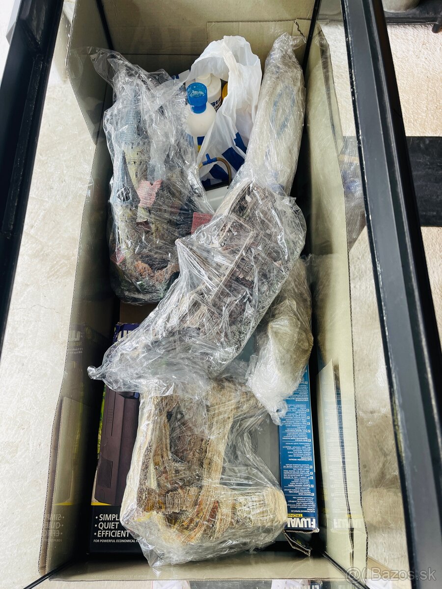 Akvárium 125 l + stolík - 4