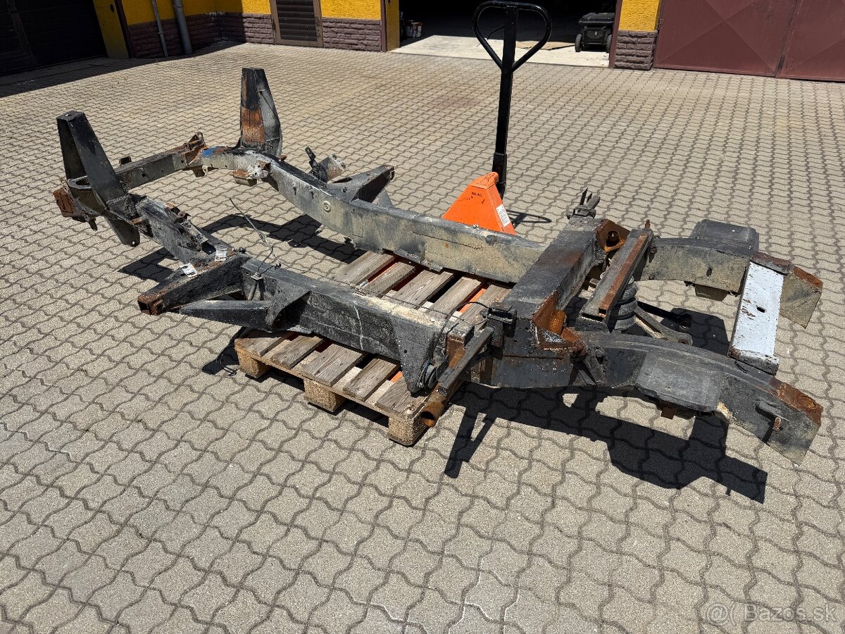 Land Rover Defender - 4