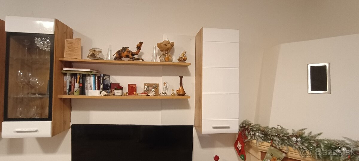 Obývacia stena+stolík - 4
