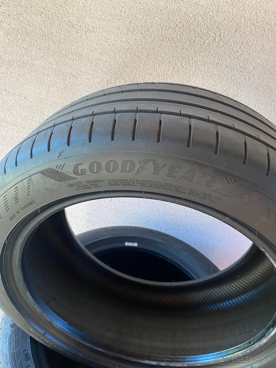 Letné pneumatiky 235/45 R17 - 4