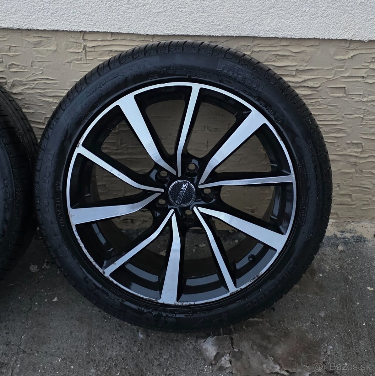 PIRELLI 235/45 R18 Letné - 4