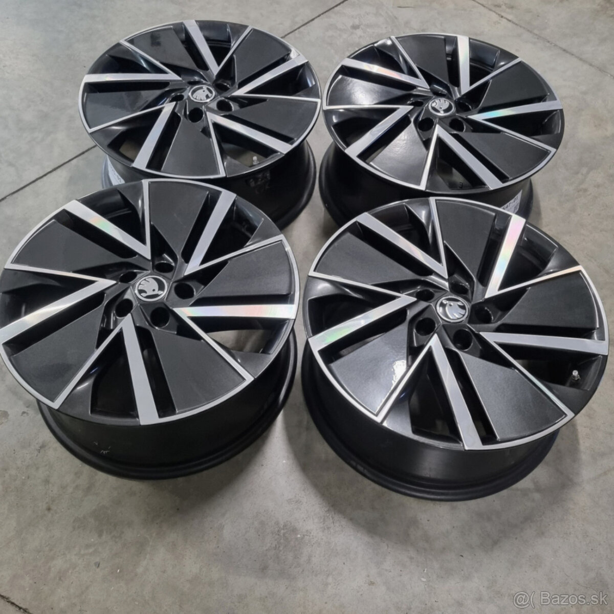 Hliníkové disky 5x112 R19 8J ET44 - 4