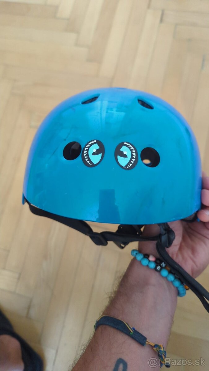 Prilby na kolobezku alebo bicykel - 4