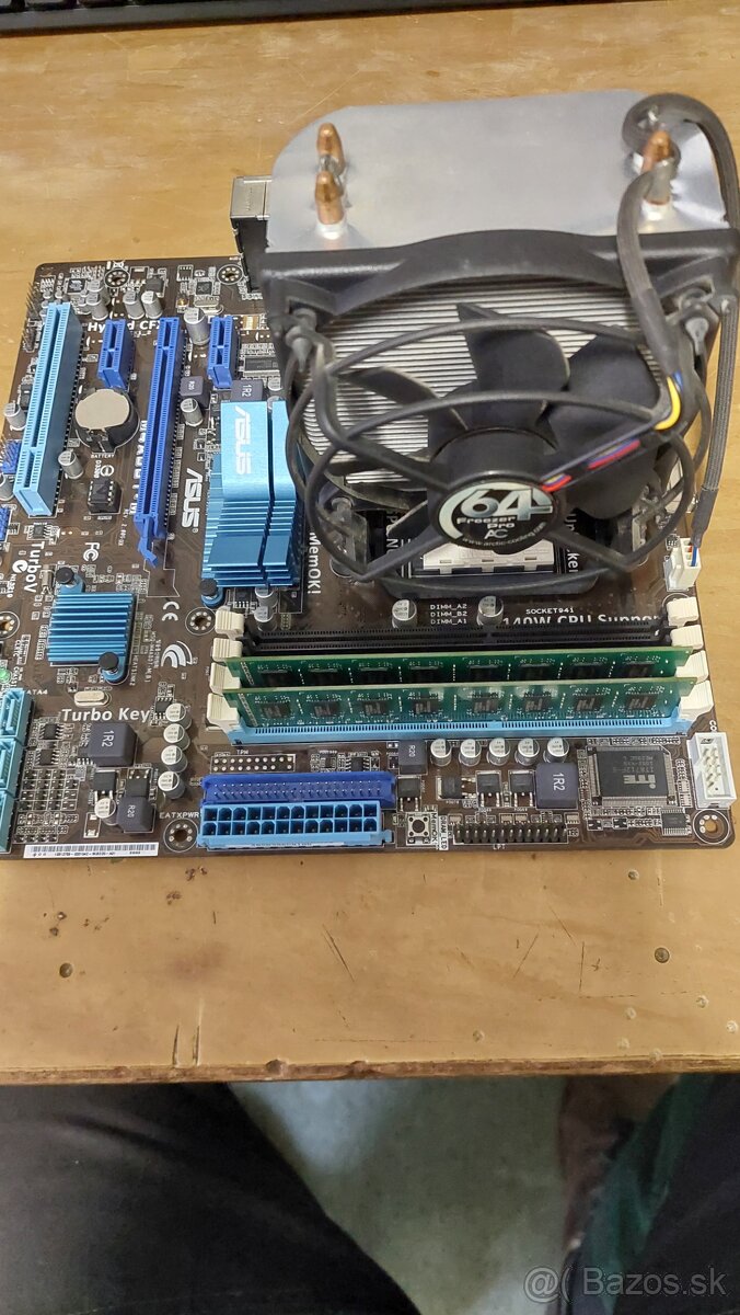 Asus M4A88T-M, AMD Phenom II 945, 4GB DDR3, R9 270X 2GB - 4